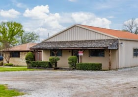 Rogers-Animal-Hospital_portrait_005-400x284