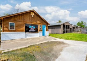 Rogers-Animal-Hospital_portrait_008-400x284