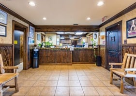 Rogers-Animal-Hospital_portrait_018-400x284